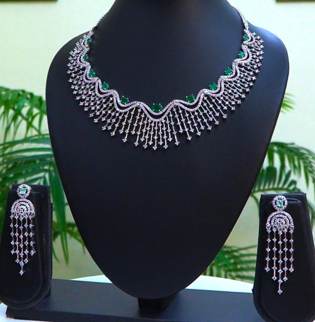 Emerald Elegance Diamond Choker Set